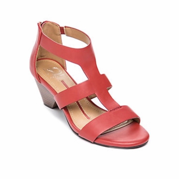 Sandals - Picture 1 of 8
